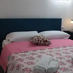 Vesuvio Home Capodichino Blu